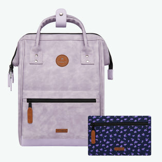 adventurer-violeta-claro-mediano-mochila-cabaia-reinventa-los-accesorios-para-mujeres-hombres-y-ninos-mochilas-bolsos-de-viaje-maletas-bolsos-bandolera-kits-de-viaje-gorros