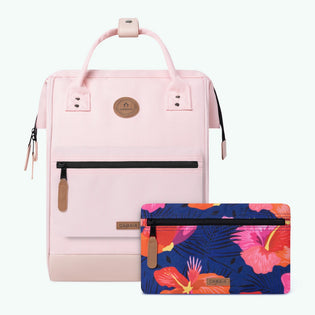 adventurer-rosa-claro-mediano-mochila-cabaia-reinventa-los-accesorios-para-mujeres-hombres-y-ninos-mochilas-bolsos-de-viaje-maletas-bolsos-bandolera-kits-de-viaje-gorros
