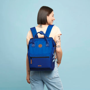 adventurer-azul-mediano-mochila