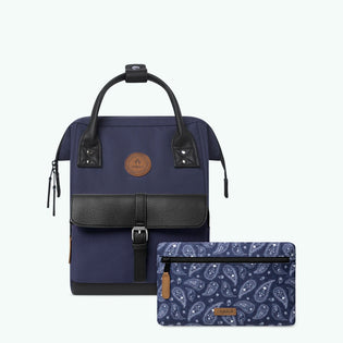 adventurer-azul-mini-mochila-cabaia-reinventa-los-accesorios-para-mujeres-hombres-y-ninos-mochilas-bolsos-de-viaje-maletas-bolsos-bandolera-kits-de-viaje-gorros