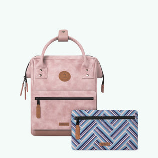 adventurer-rosa-claro-mini-mochila-cabaia-reinventa-los-accesorios-para-mujeres-hombres-y-ninos-mochilas-bolsos-de-viaje-maletas-bolsos-bandolera-kits-de-viaje-gorros