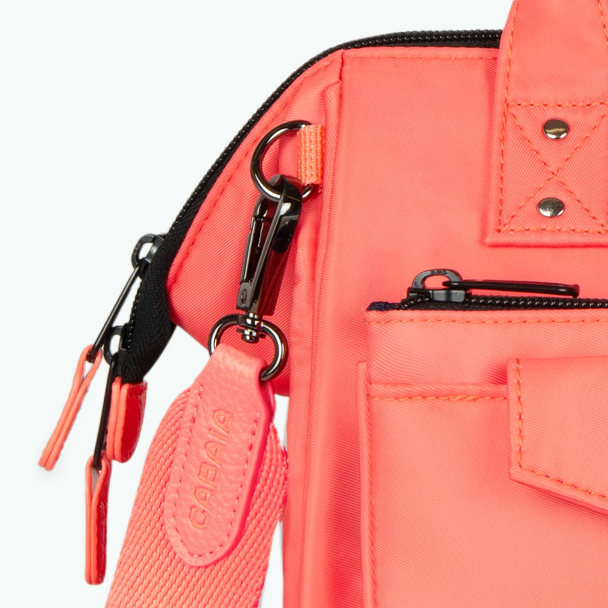 Crossbody Adventurer Medium Bari - Cabaïa Europe - 
