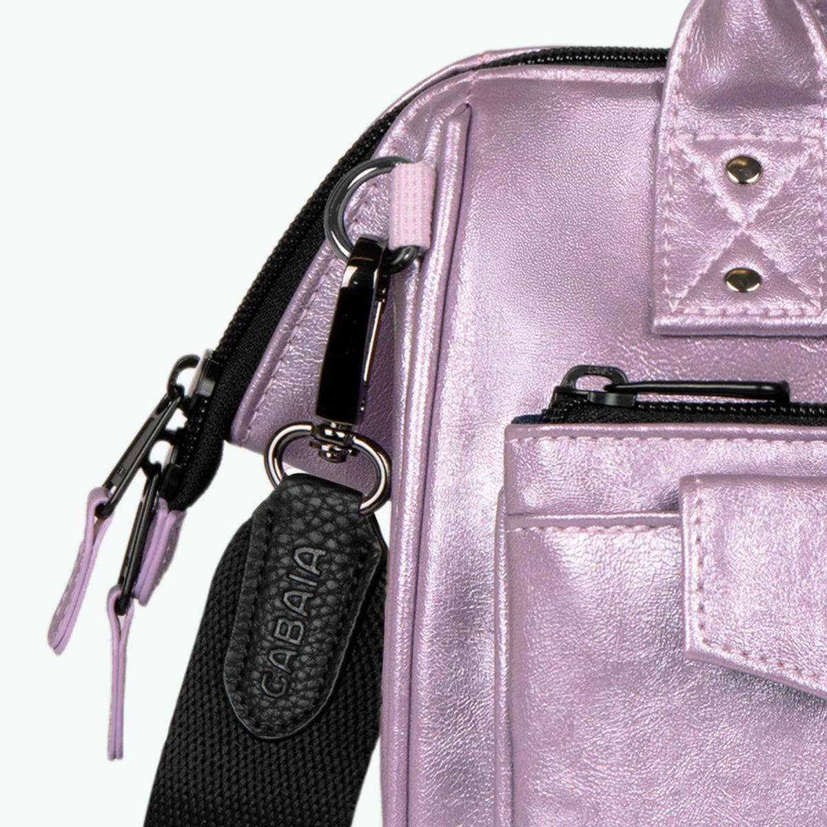 Adventurer Umhängetasche Crossbody M Capri - Cabaïa Europe - 