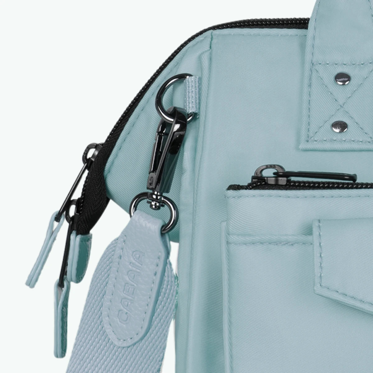 Adventurer Umhängetasche Crossbody M Lecce - Cabaïa Europe - 