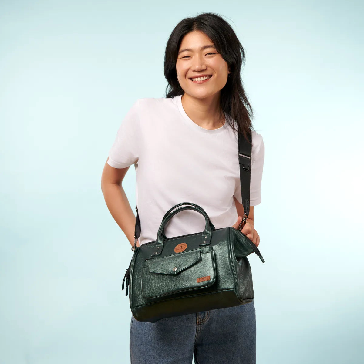 Adventurer Umhängetasche Crossbody L Lucerne - Cabaïa Europe - 