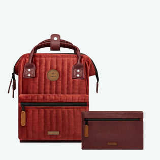 adventurer-rojo-mini-mochila-cabaia-reinventa-los-accesorios-para-mujeres-hombres-y-ninos-mochilas-bolsos-de-viaje-maletas-bolsos-bandolera-kits-de-viaje-gorros