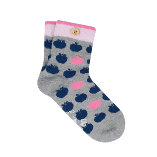 louise-amp-leonard-we-produced-cruelty-free-and-highly-colored-beanies-socks-backpacks-towels-for-men-women-kids-our-accesories-all-have-their-own-ingeniosity-to-discover
