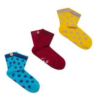 comme-maman-we-produced-cruelty-free-and-highly-colored-beanies-socks-backpacks-towels-for-men-women-kids-our-accesories-all-have-their-own-ingeniosity-to-discover