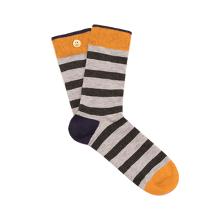 socks-for-man-cabaia-reinvents-accessories-for-women-men-and-children-backpacks-duffle-bags-suitcases-crossbody-bags-travel-kits-beanies