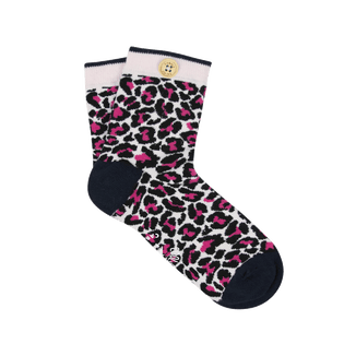 unloosable-socks-button-women-36-41-socks20-ambr-pin-we-produced-cruelty-free-and-highly-colored-beanies-socks-backpacks-towels-for-men-women-kids-our-accesories-all-have-their-own-ingeniosity-to-discover